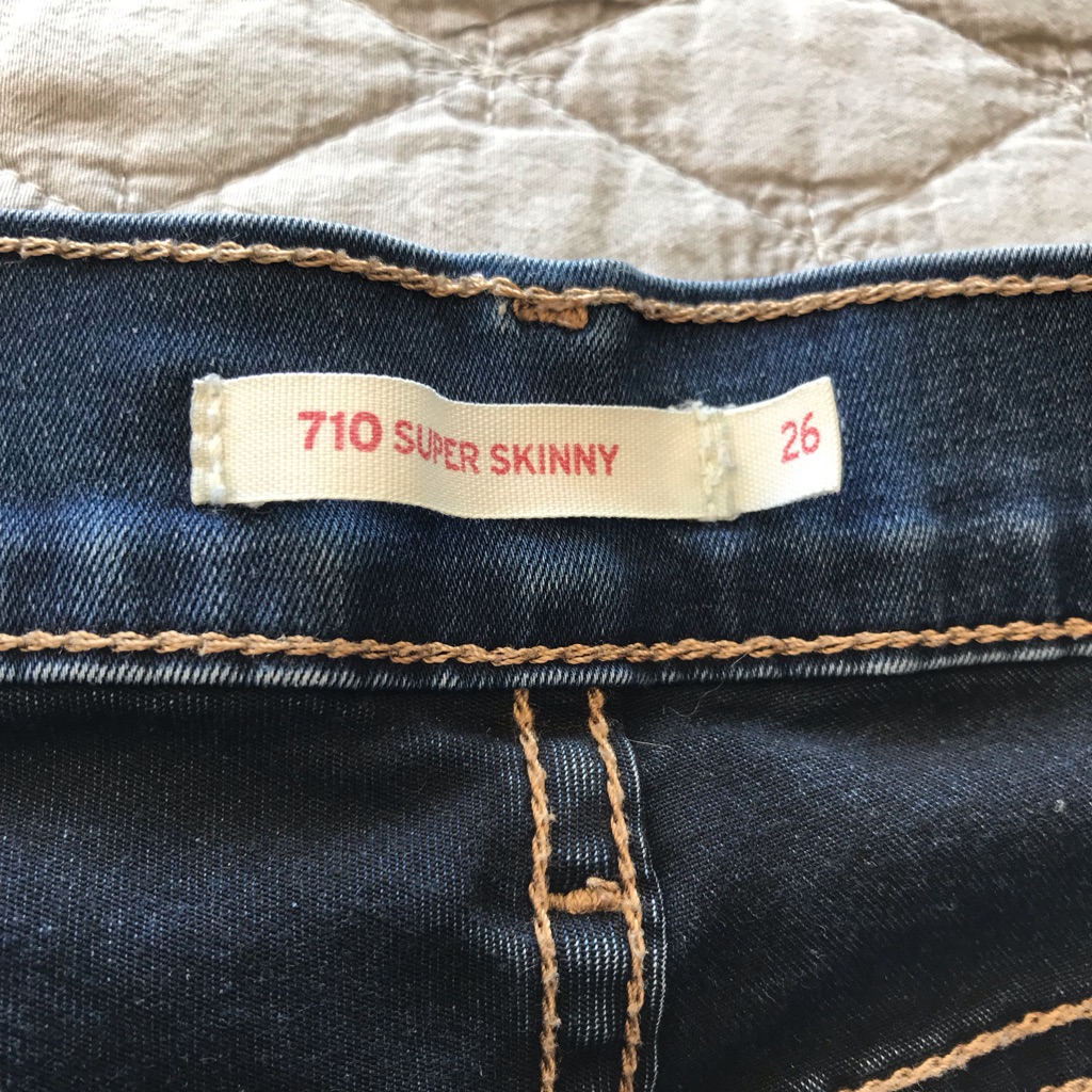 Levi 710